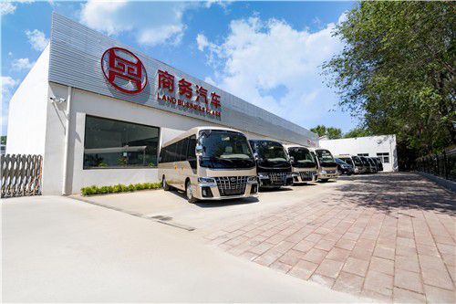 米乐M6 米乐新款考斯特7座豪华丰田中巴车商务版价格(图1)