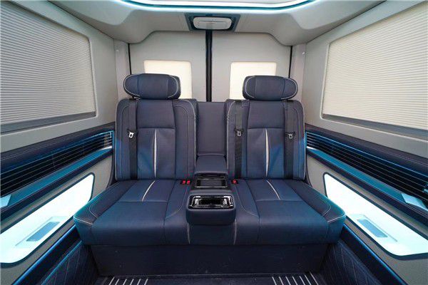 米乐M6 米乐奔驰斯宾特房车 进口高端奔驰斯宾特商务(图4)