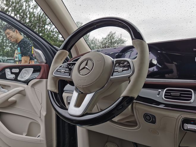 迈巴赫GLS600顶级四座豪华商务座舱米乐 M6米乐(图7)