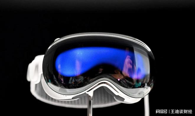 苹果VisionPro头显新设计曝光 更小更轻 或将预装处方镜片米乐 M6米乐(图2)