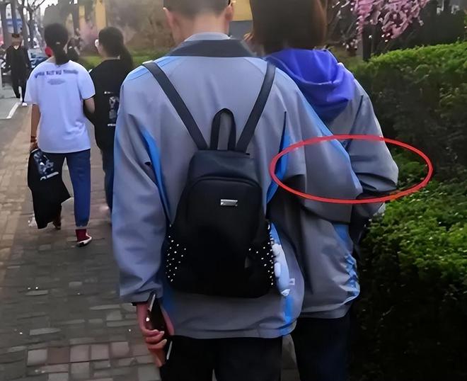 为防止学生早恋校长设计“特殊校服”用米乐M6 米乐心良苦家长看后点赞(图5)