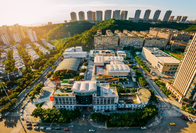 不到10年时间它活成了重庆商业商务规模第二的商圈！米乐 M6米乐(图4)