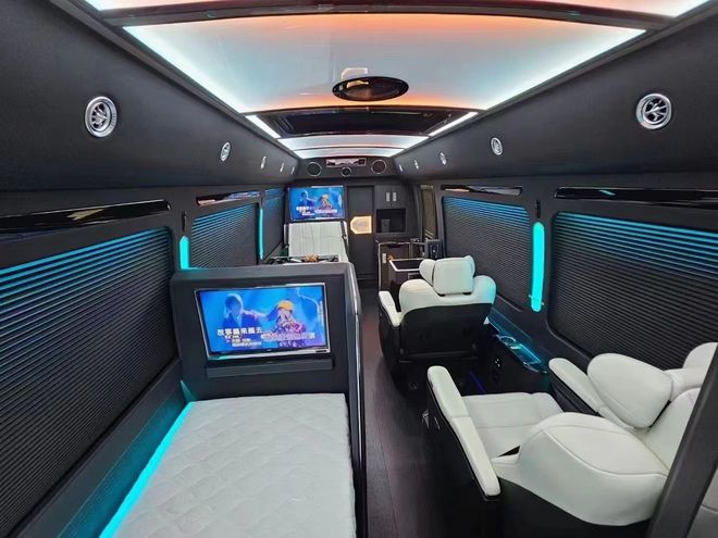 米乐M6 米乐考斯特17座商务车(图2)