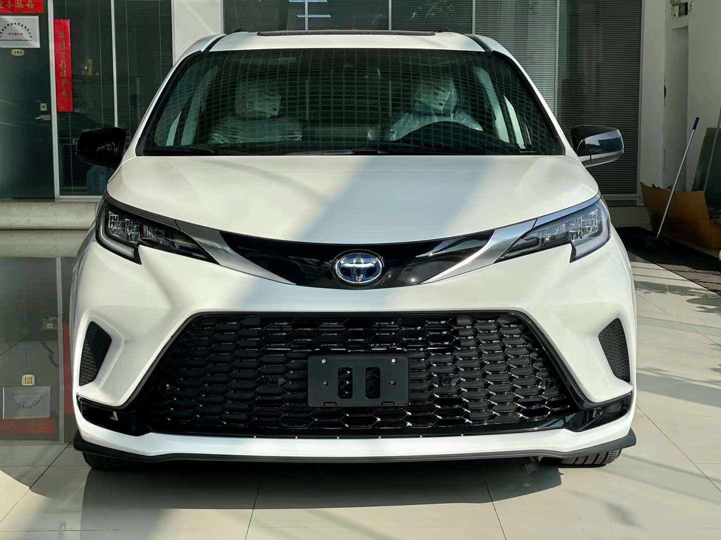 进口米乐M6 米乐塞纳加版商务车 现车特价秒杀(图1)