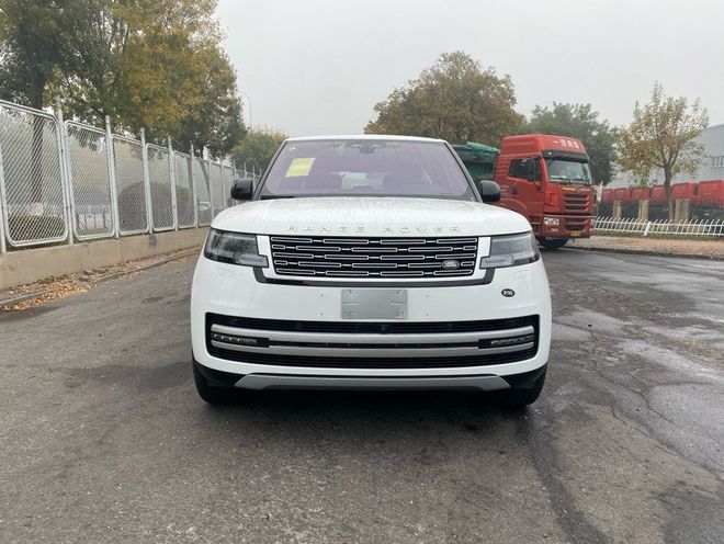 23款路虎揽胜行政顶米乐M6 米乐级奢华的商务型SUV(图2)