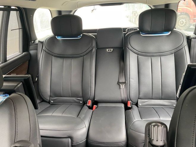 23款路虎揽胜行政顶米乐M6 米乐级奢华的商务型SUV(图4)
