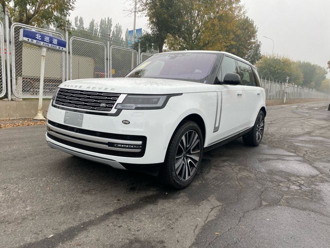 23款路虎揽胜行政顶米乐M6 米乐级奢华的商务型SUV(图6)