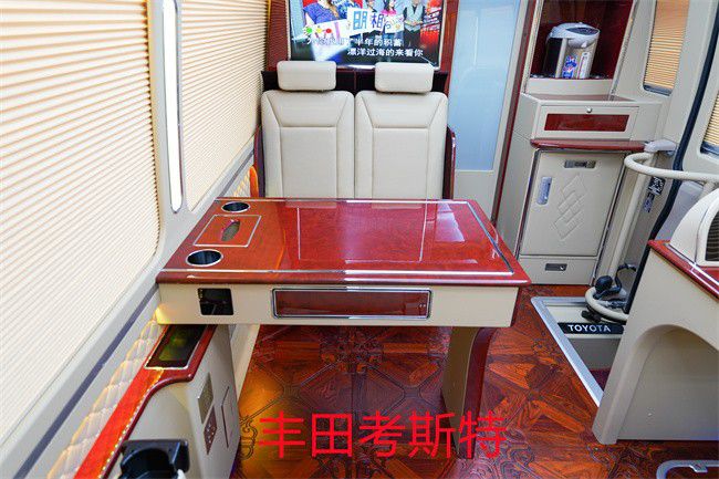 丰田考斯特7座商务旅居版2024新款(图4)