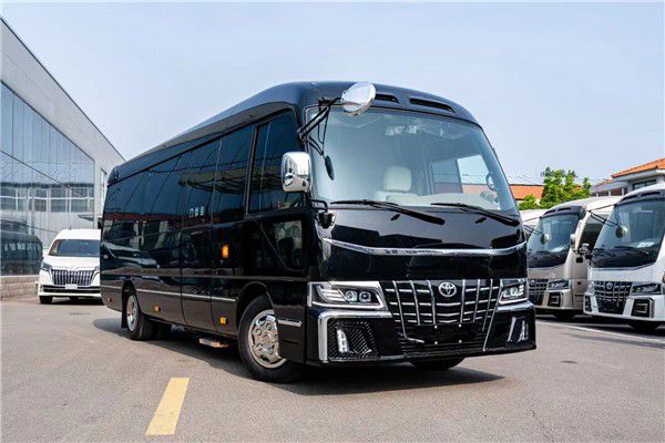 丰田考斯特11座商务车现车活动特惠90万(图2)