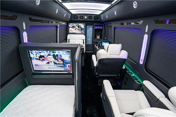 丰田考斯特7座房车价格 考斯特商务接待车(图3)
