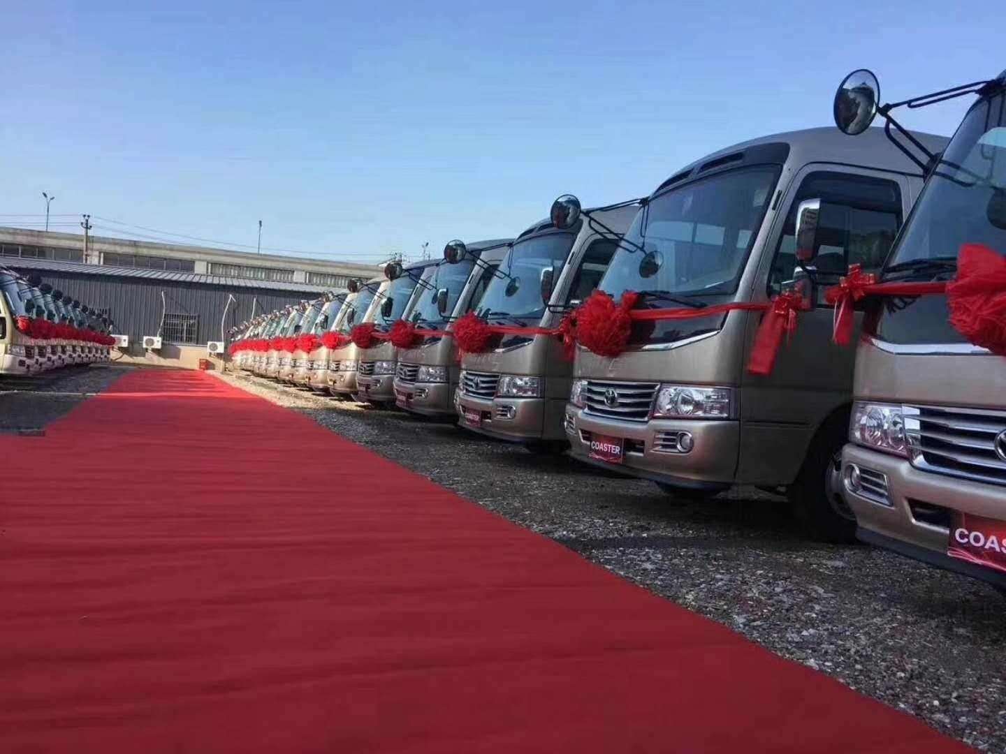 丰田考斯特17座公务用车首选(图1)