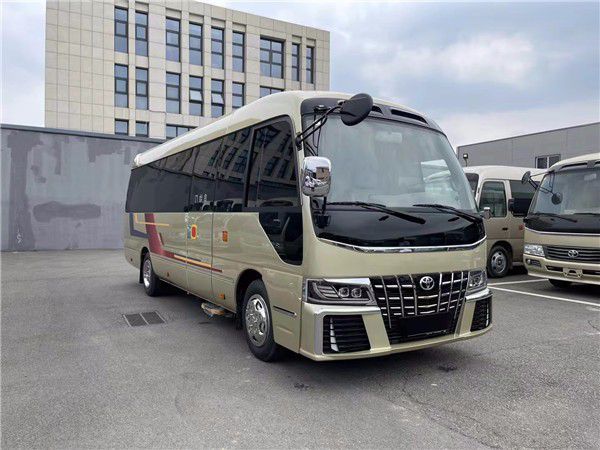 丰田考斯特10座尊贵设计舒适商务车报价(图2)