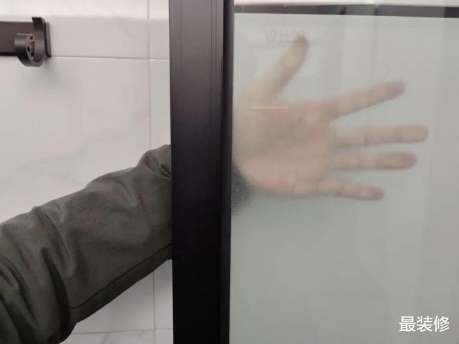 5个“害人不浅”的卫生间设计我家竟然全装了每天都很糟心(图8)