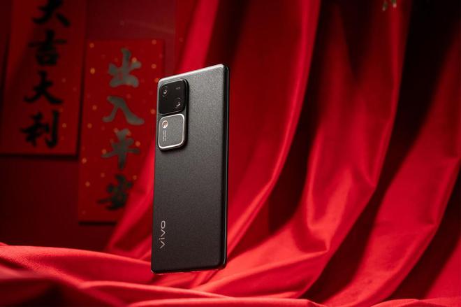 vivo S18图赏：延续经典云窗设计影棚级人像拍摄好评(图8)