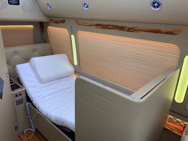 丰田考斯特黄牌 7座带床商务旅行车(图4)