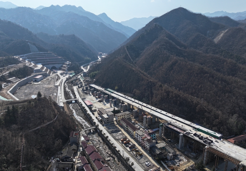 西康高铁加快建设(图4)