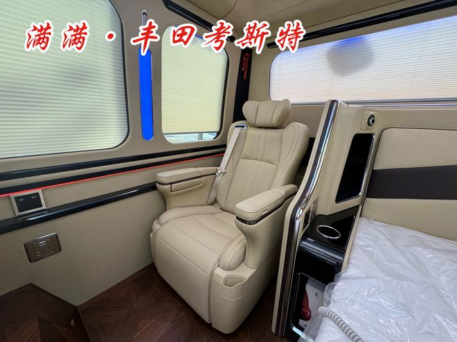 新款丰田考斯特8座商务车创新加配单人床(图5)