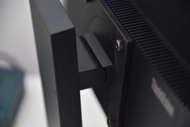 商务显示器里的全能选手联想E24q-30体验桌面显示器就这么定(图8)
