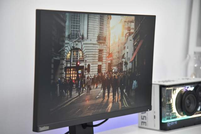 商务显示器里的全能选手联想E24q-30体验桌面显示器就这么定(图15)