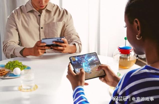 智能体验升级的三星Galaxy Z Fold5折叠屏手机设计更为新颖(图4)