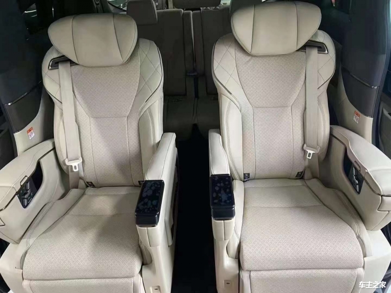 进口威尔法商务车全面解读(图3)