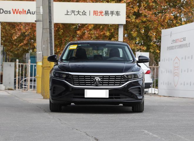 2024款帕萨特“扛不住”了！1419万起车长近5米商务外观很大气(图2)