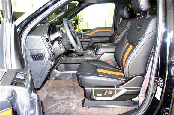 进口福特勇猛者7座大型越野商务车(图5)