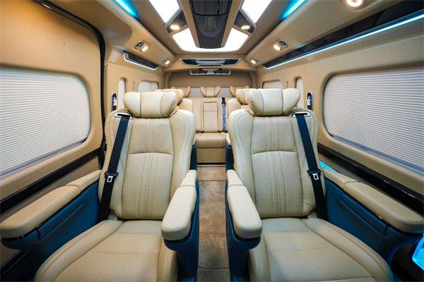 2024款丰田海狮9座蓝牌C照可开商务车(图6)