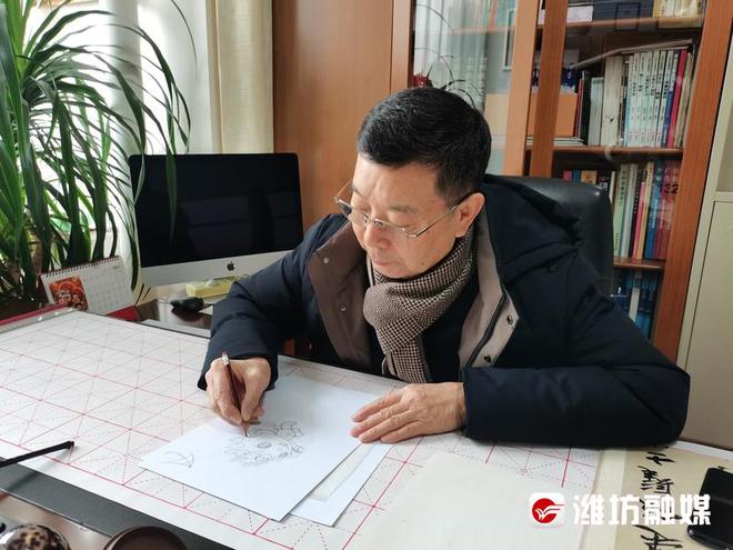 第32次他为潍坊国际风筝会设计了“盛世金龙”(图1)