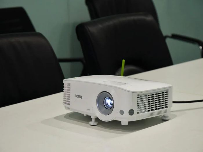 明基全新智能商务E系列持续引领商用显示行业规范迭代升级(图1)